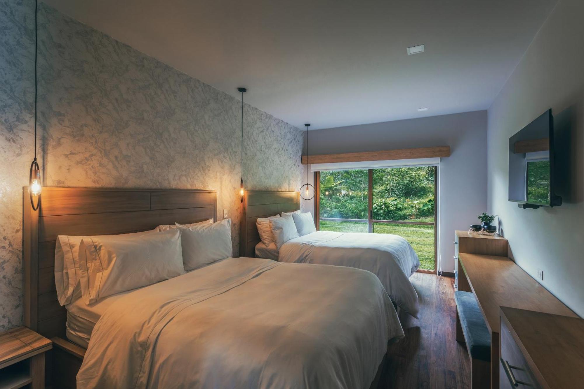 El Silencio Lodge & Spa Costa Rica Toro Amarillo Стая снимка